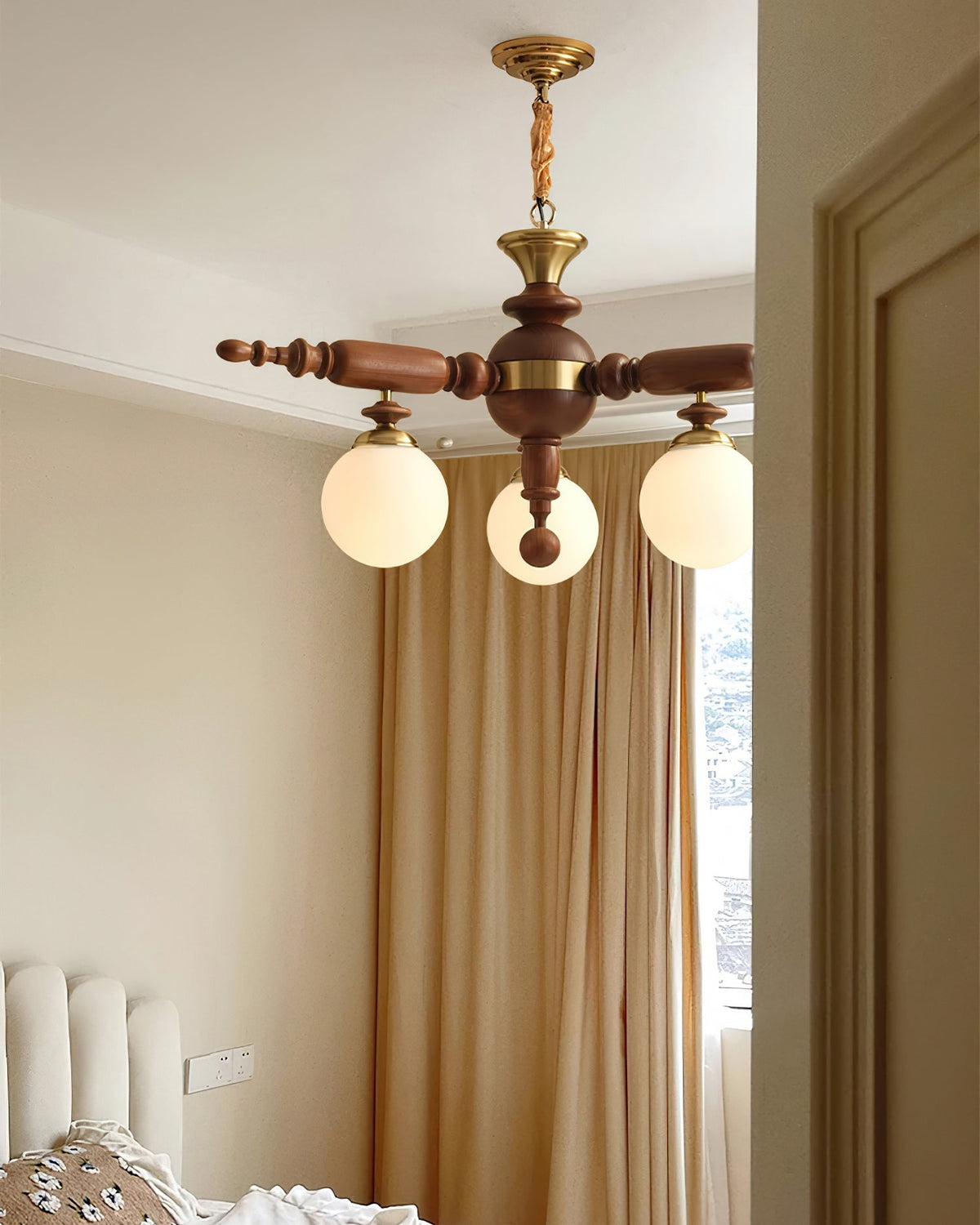 Silveneth Wood Chandelier-Moonnatur