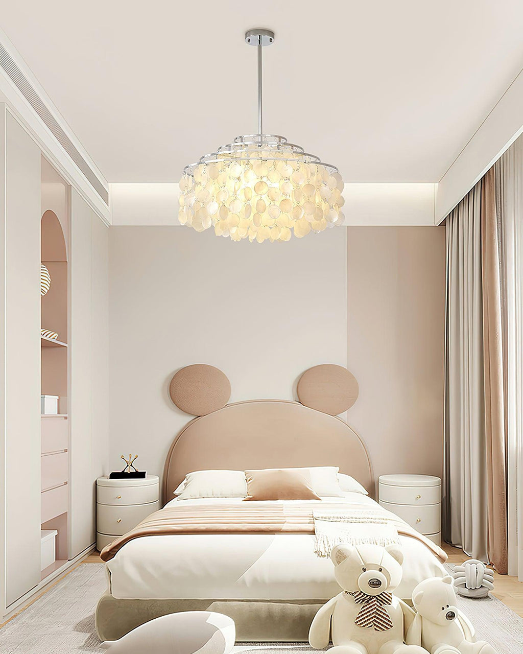 Faravel Shell Chandelier-Moonnatur