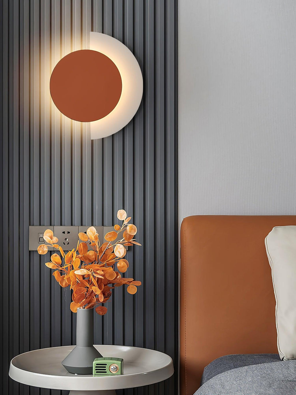 Everenna Acrylic Wall Light-Moonnatur