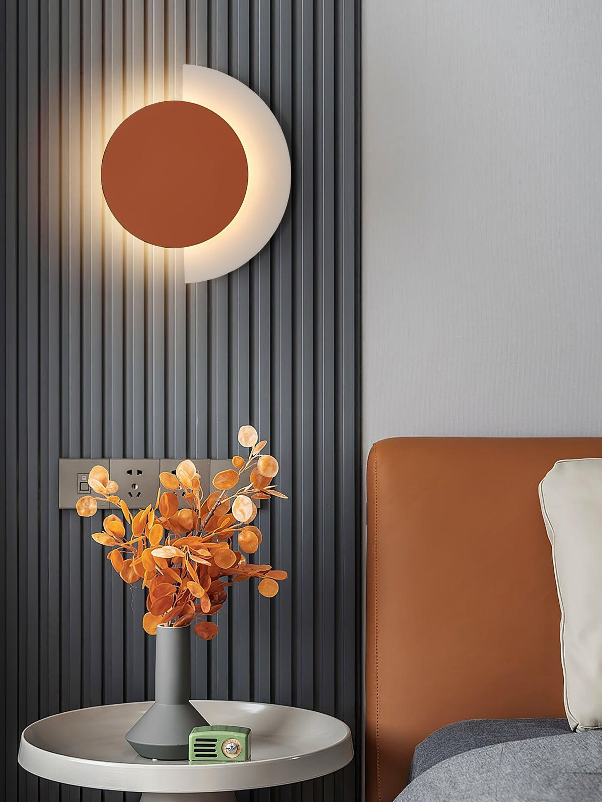 Everenna Acrylic Wall Light-Moonnatur