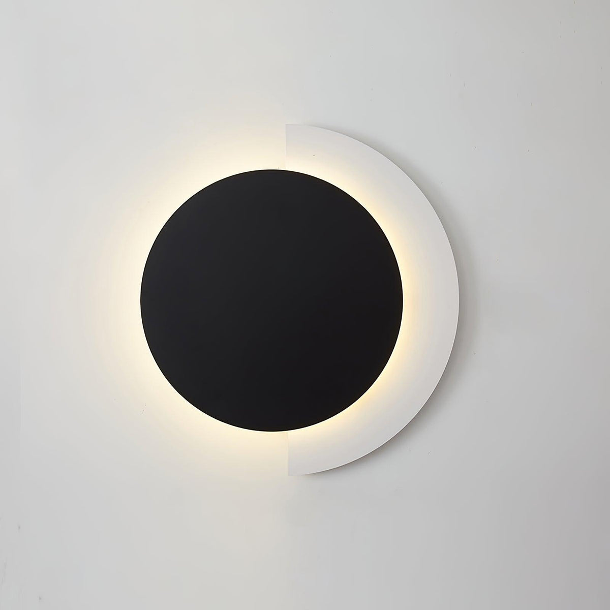Everenna Acrylic Wall Light-Moonnatur