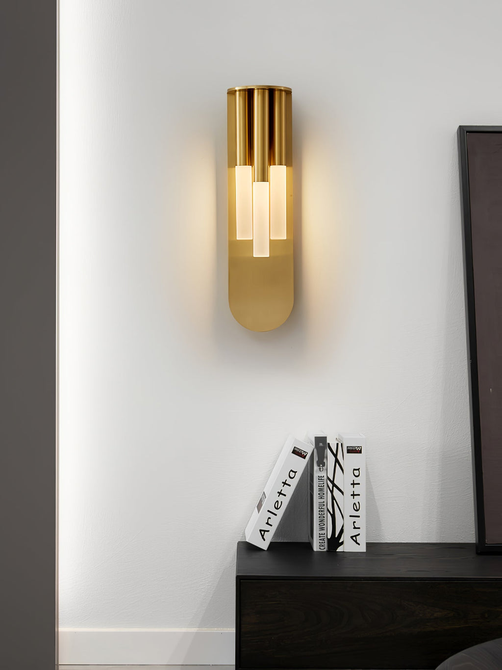 Cardenwyn Acrylic Wall Light-Moonnatur