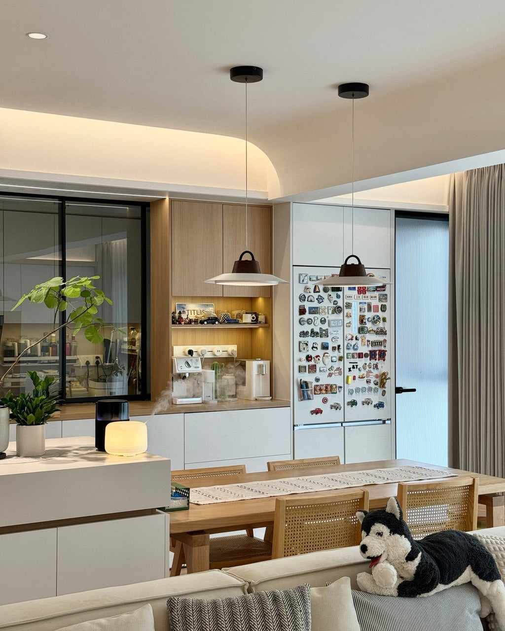 Narenena Acrylic Pendant Light-Moonnatur