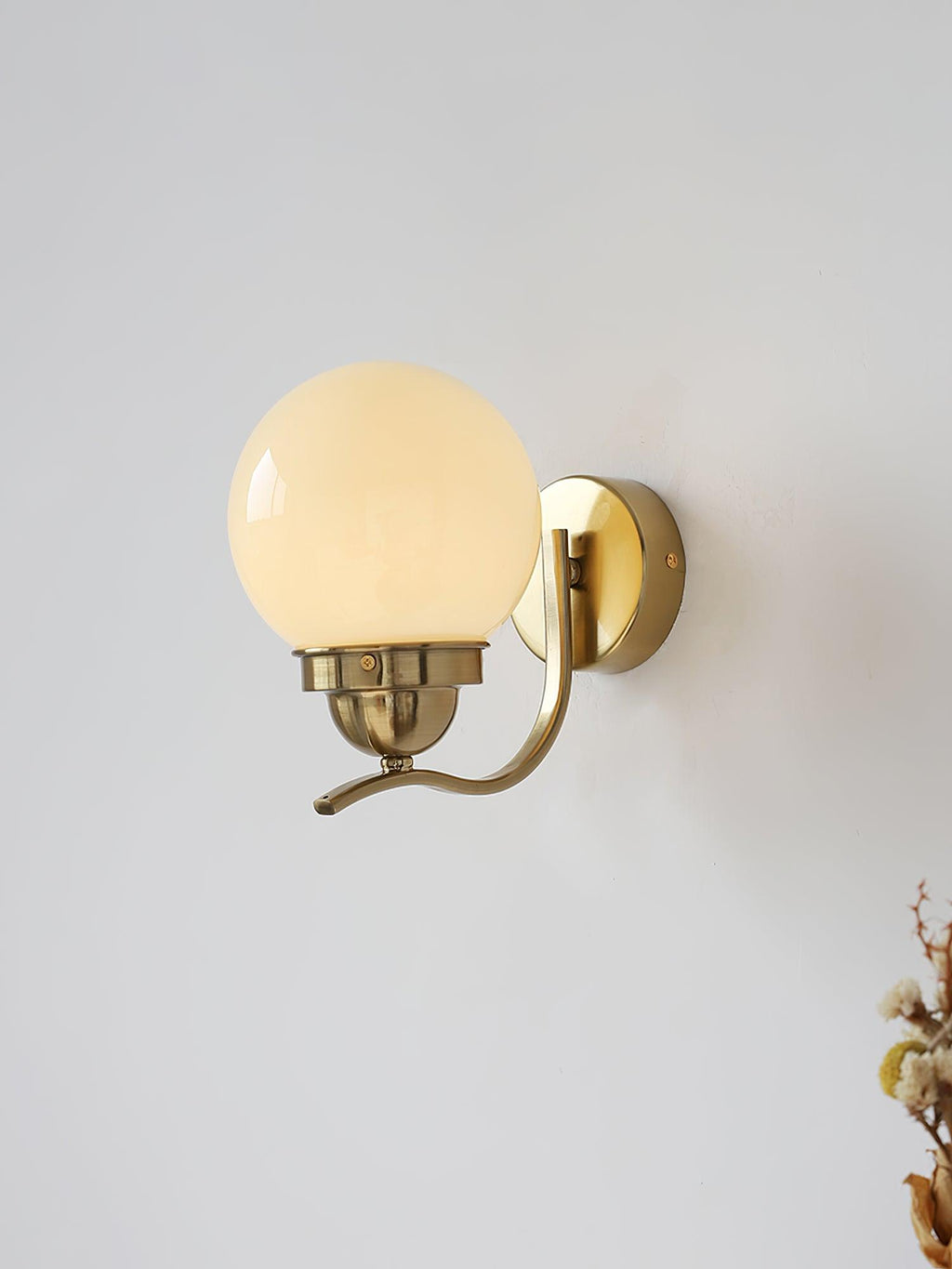 Evereth Glass Wall Light-Moonnatur