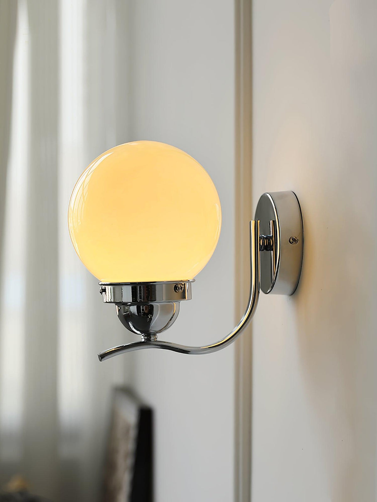 Evereth Glass Wall Light-Moonnatur