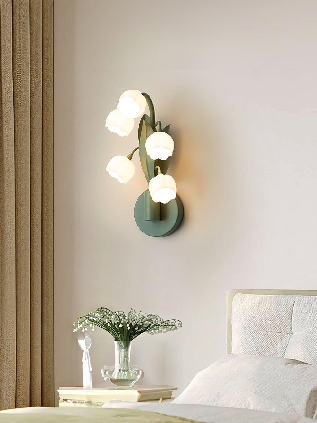 Quenellynne Polycarbonate Wall Light-Moonnatur