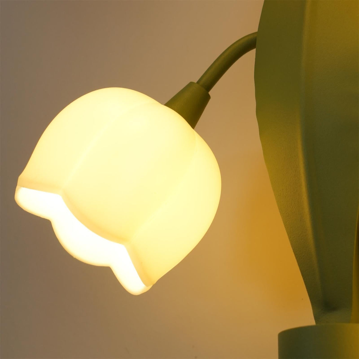Quenellynne Polycarbonate Wall Light-Moonnatur