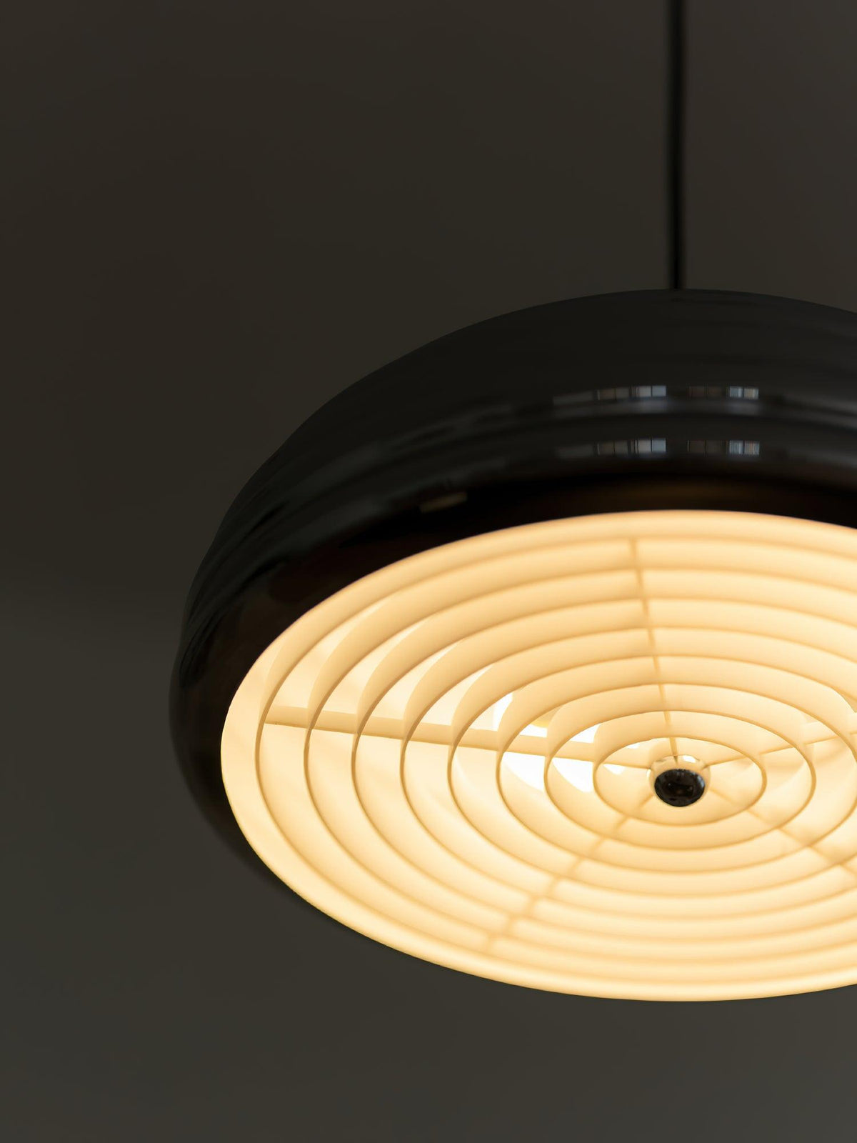 Barrowia Metal Pendant Light-Moonnatur