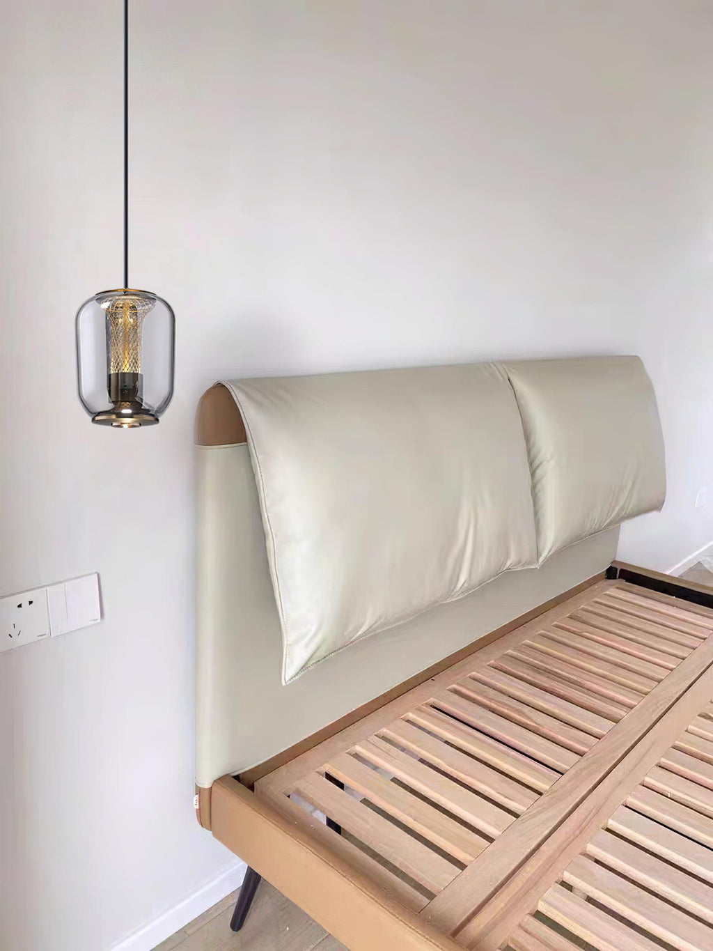 Ardanaria Glass Pendant Light-Moonnatur