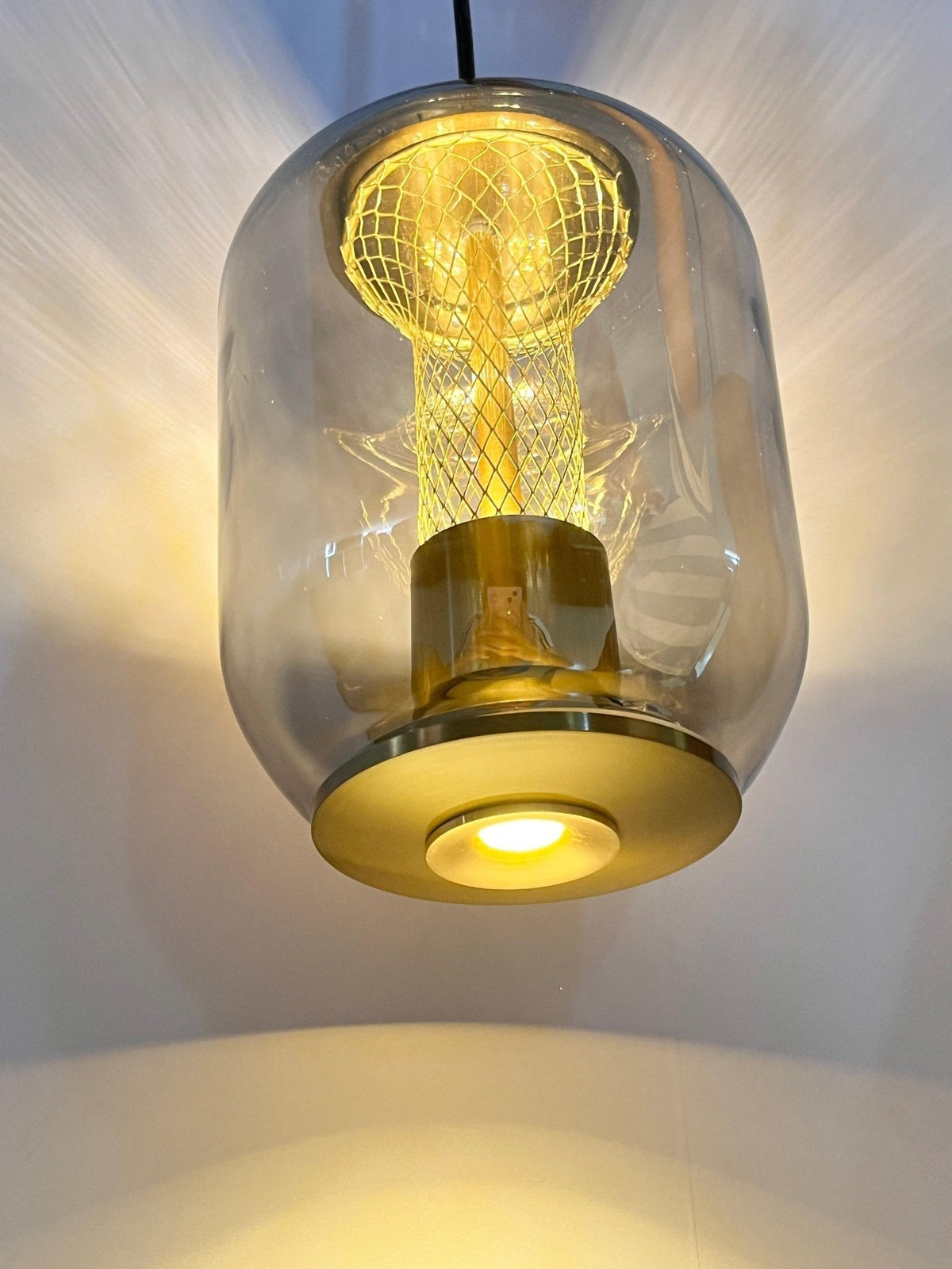 Ardanaria Glass Pendant Light-Moonnatur