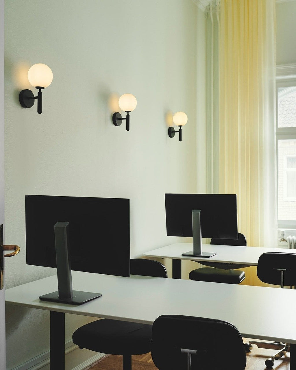 Milrenaria Glass Wall Light-Moonnatur