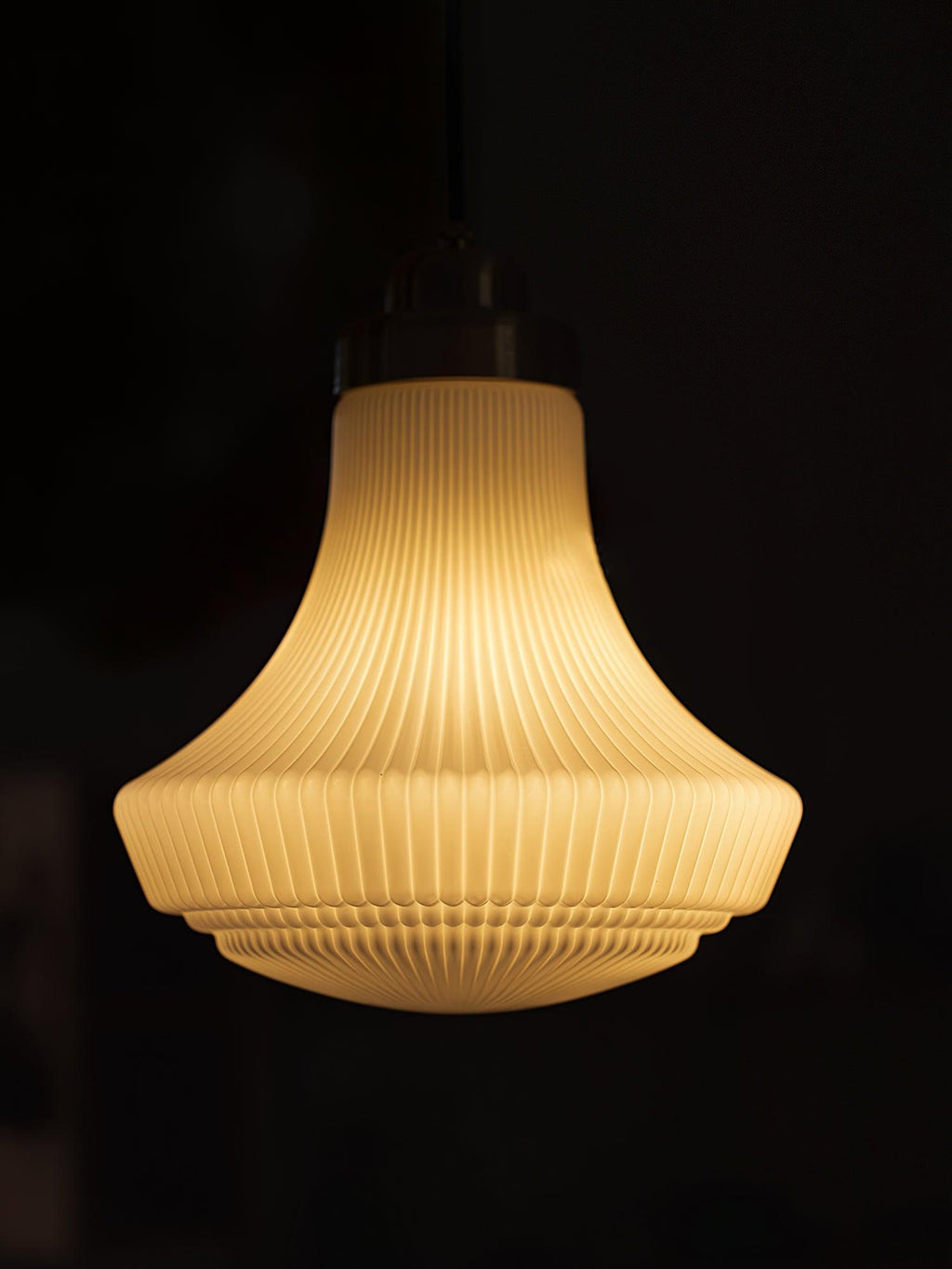 Bromelia Glass Pendant Light-Moonnatur