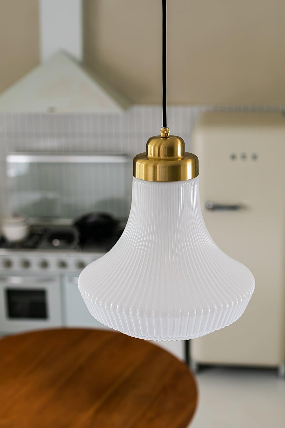 Bromelia Glass Pendant Light-Moonnatur