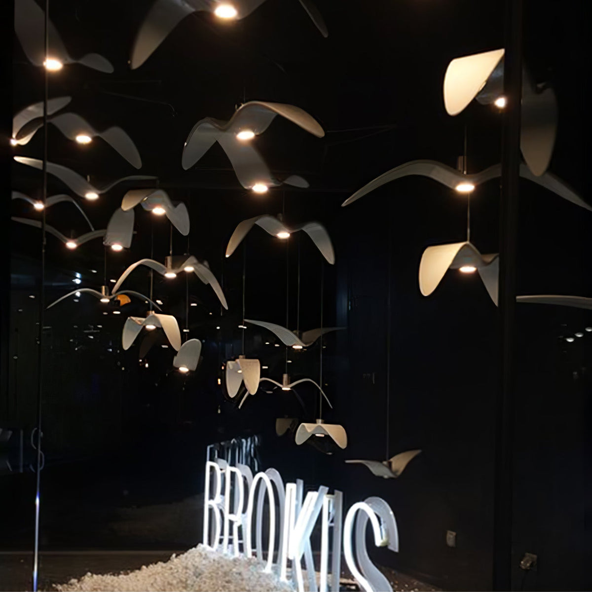 Nivora Resin Pendant Lamp-Moonnatur