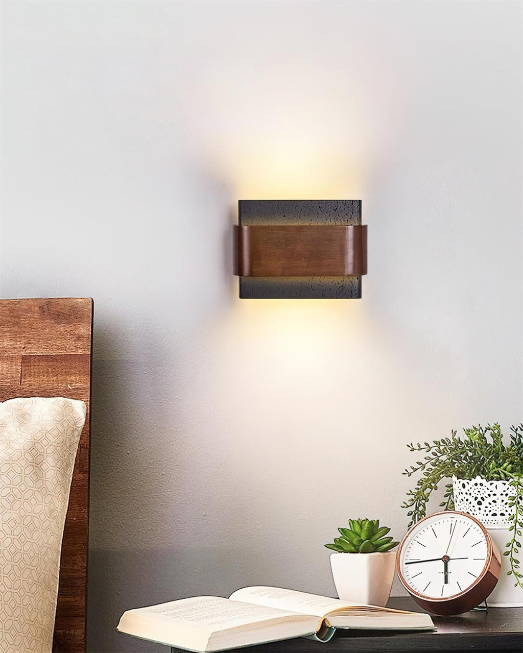 Islenheath Travertine Wall Light-Moonnatur