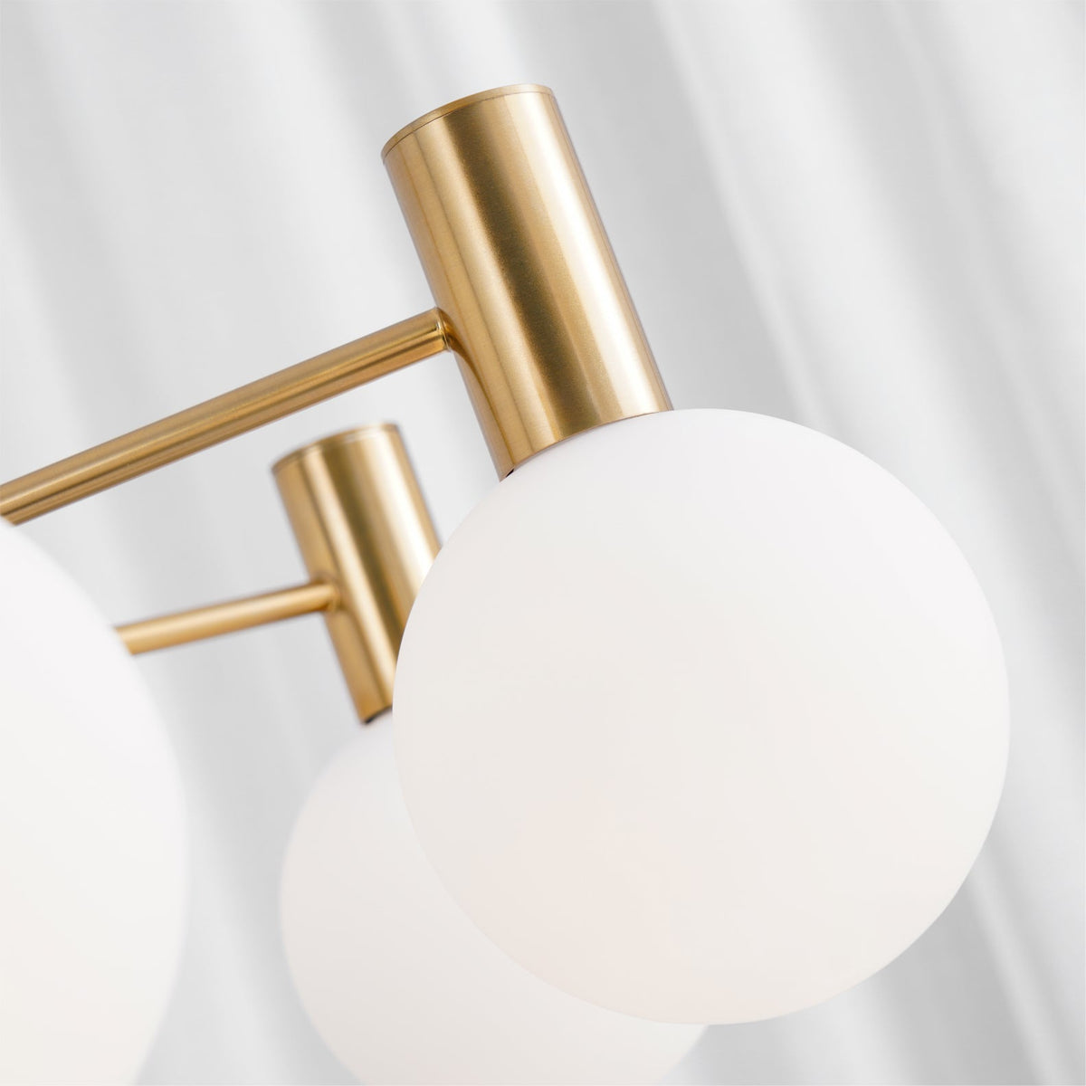 Elowia Glass Chandelier-Moonnatur