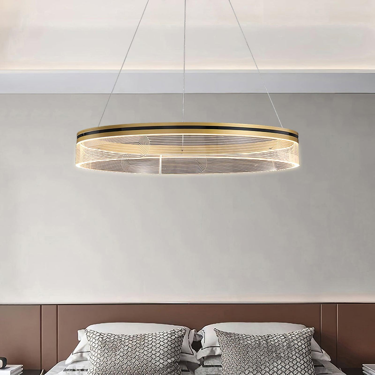 Ordelash Acrylic Chandelier-Moonnatur