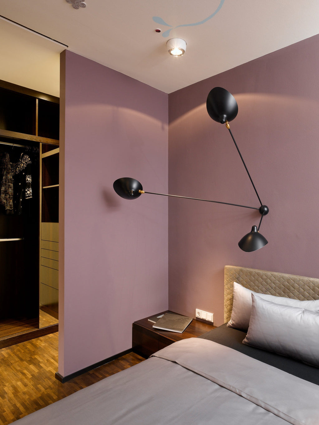 Everiel Aluminium Ceiling Light-Moonnatur