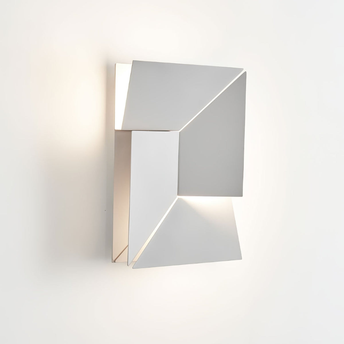 Lalmira Metal Wall Light-Moonnatur