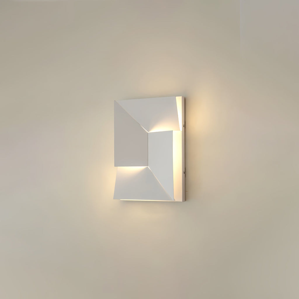 Lalmira Metal Wall Light-Moonnatur
