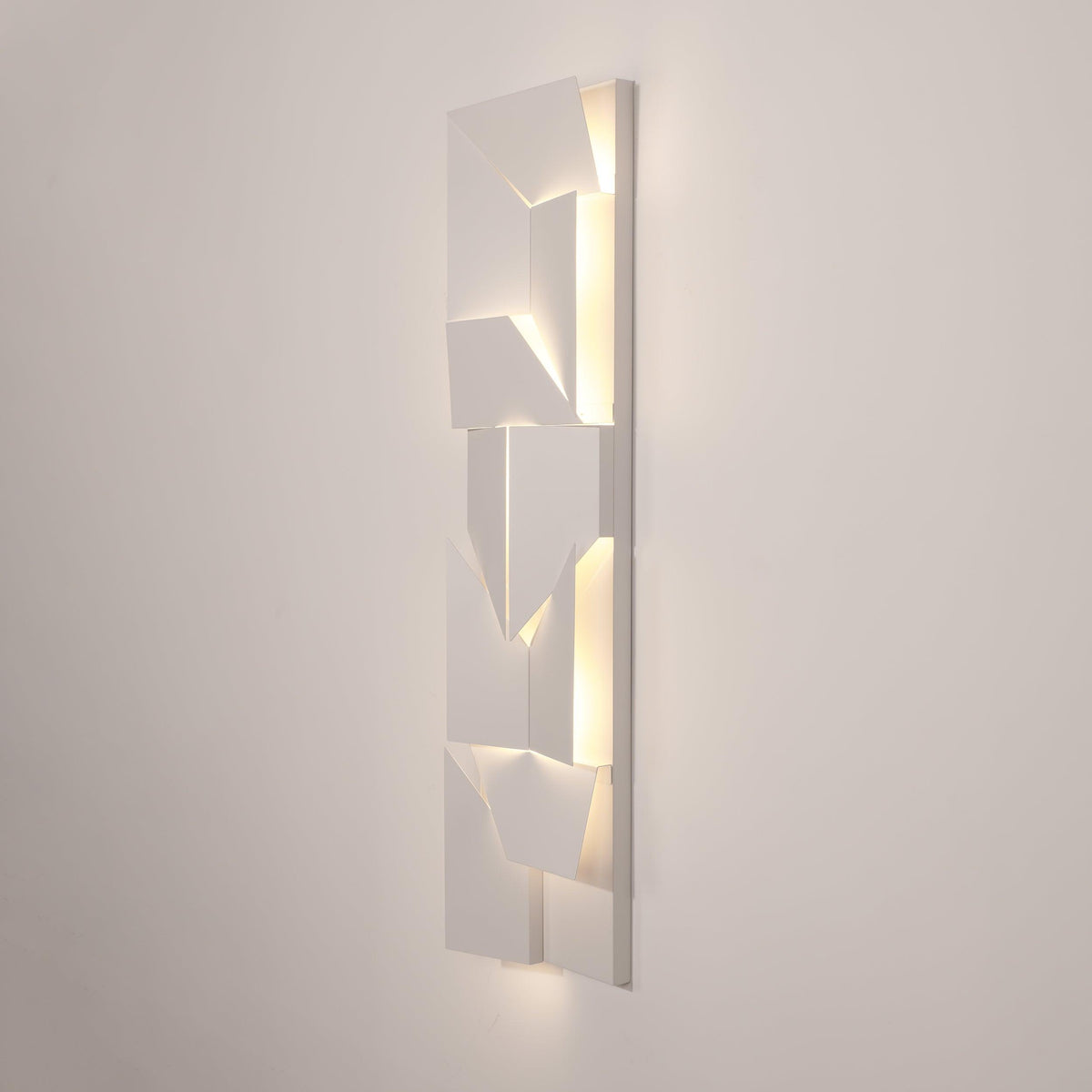 Lalmira Metal Wall Light-Moonnatur