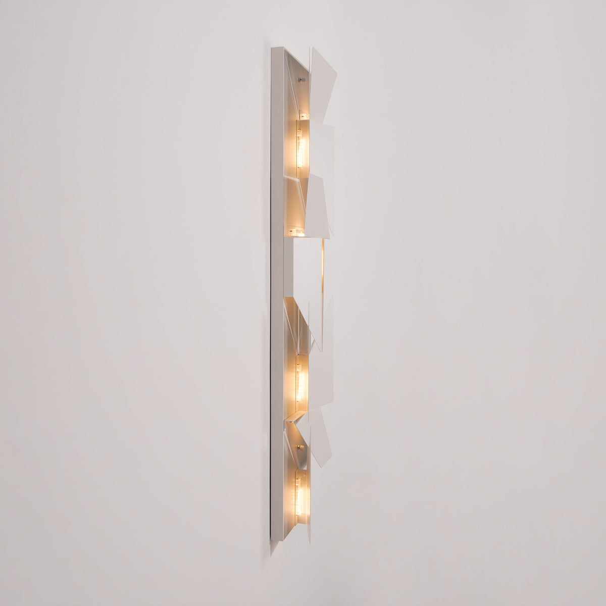 Lalmira Metal Wall Light-Moonnatur