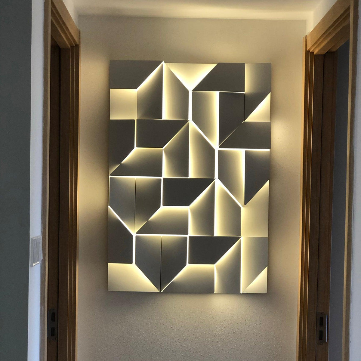Lalmira Metal Wall Light-Moonnatur