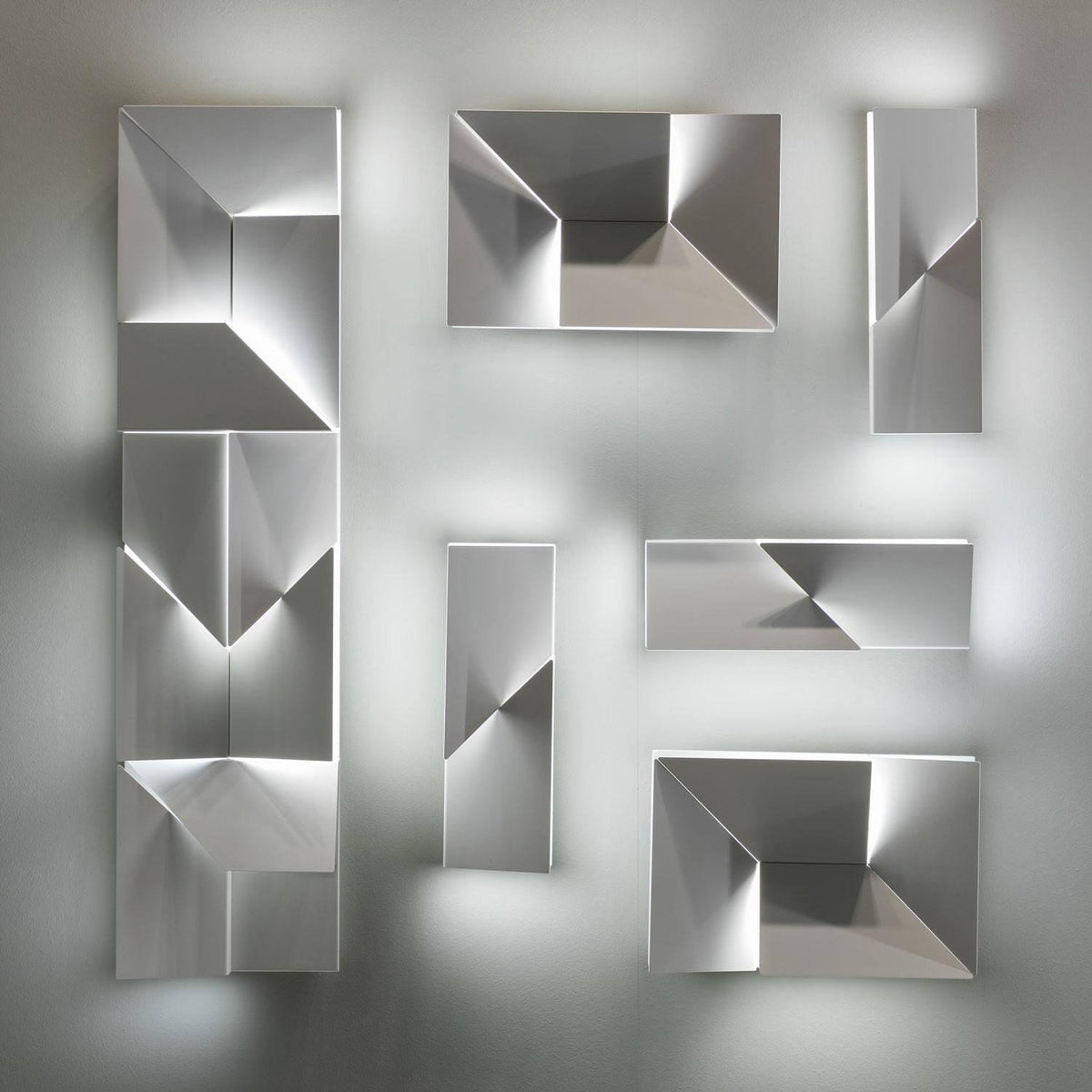 Lalmira Metal Wall Light-Moonnatur