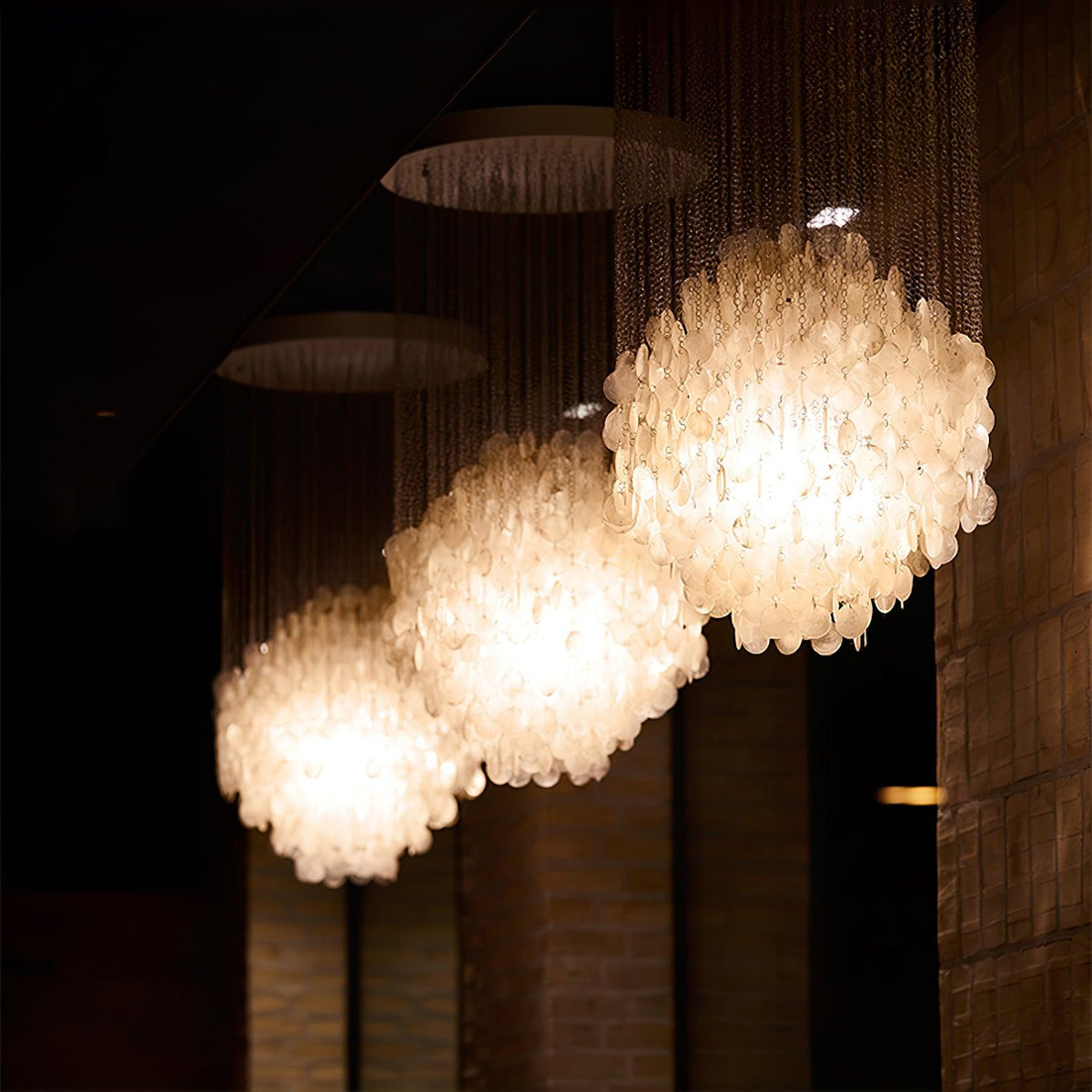 Valenella Shell Pendant Light-Moonnatur