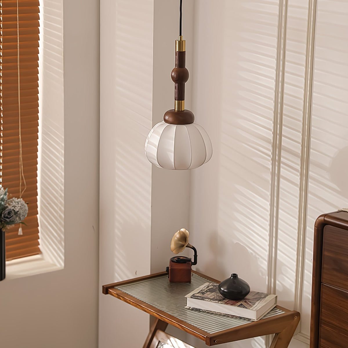 Isenune Silk Pendant Light-Moonnatur