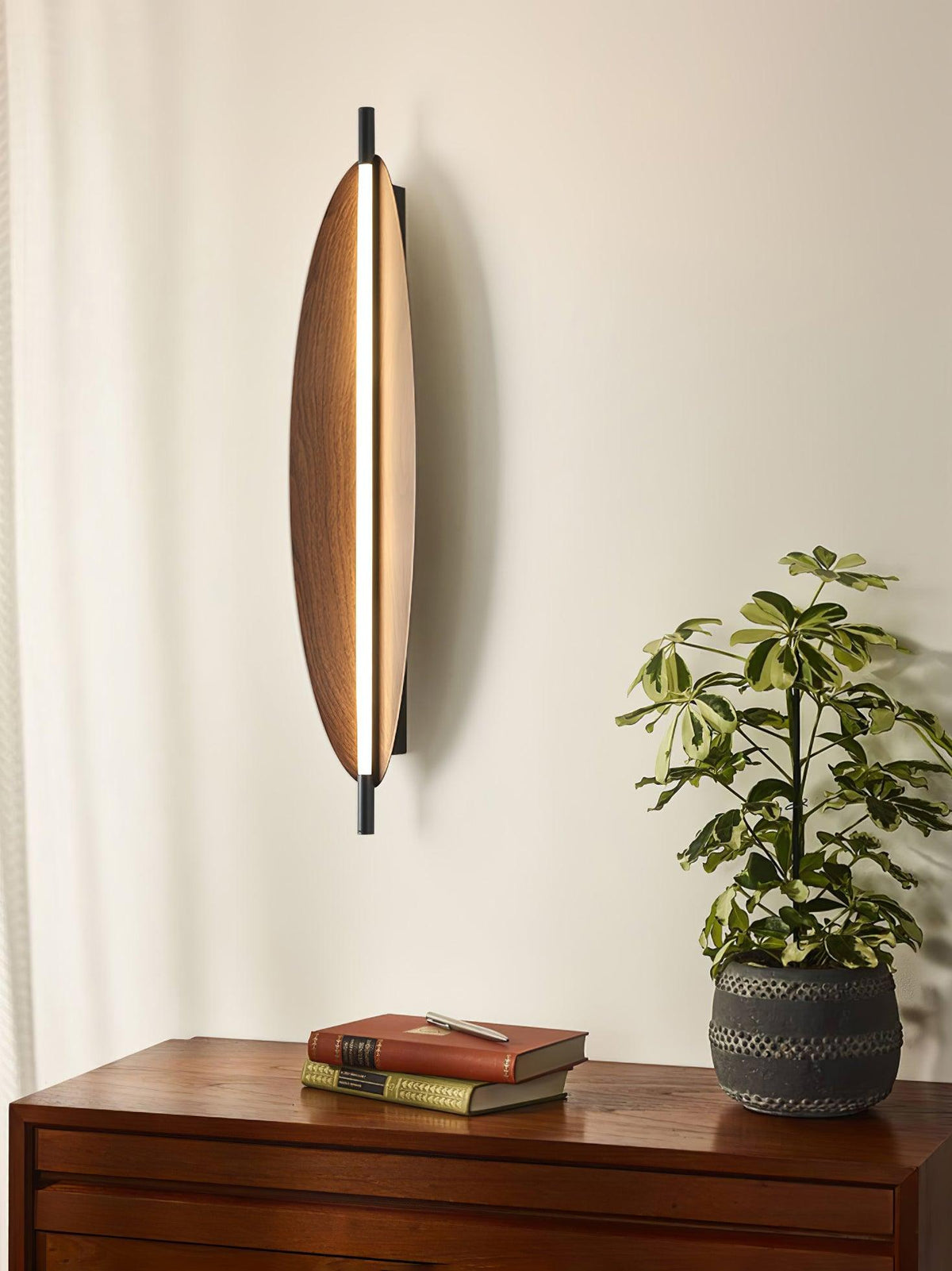 Jarvenune Metal Wall Light-Moonnatur