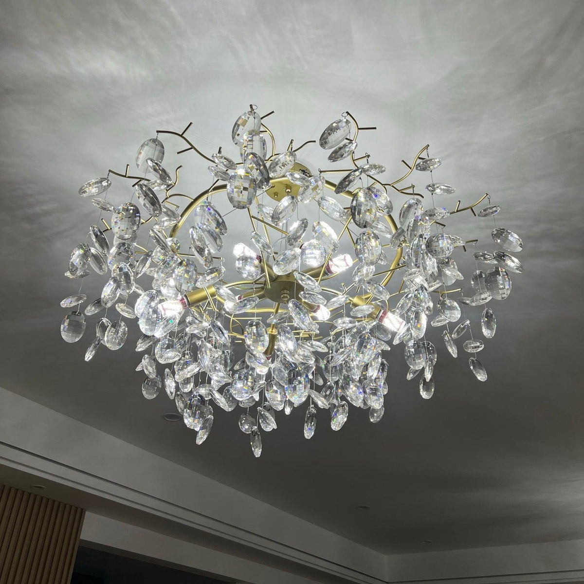 Ulenina Crystal Chandelier-Moonnatur