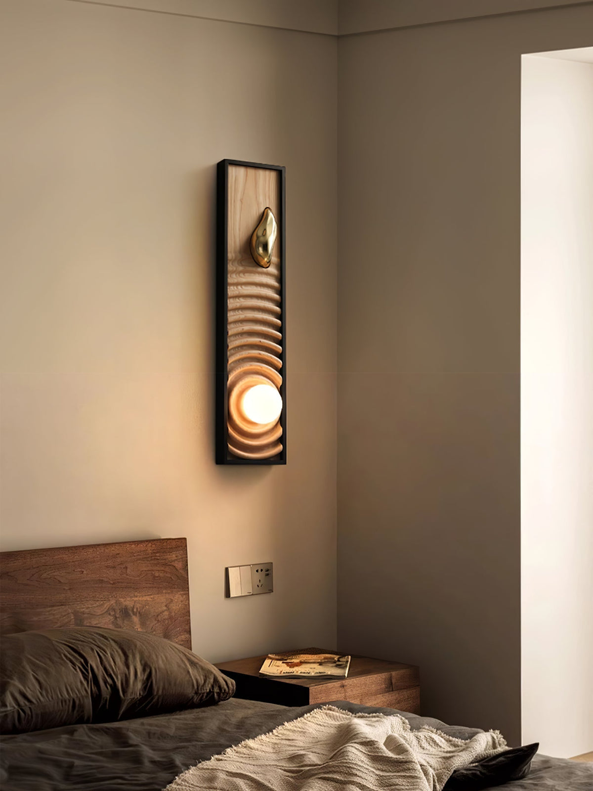 Orenelle Wood Wall Light-Moonnatur