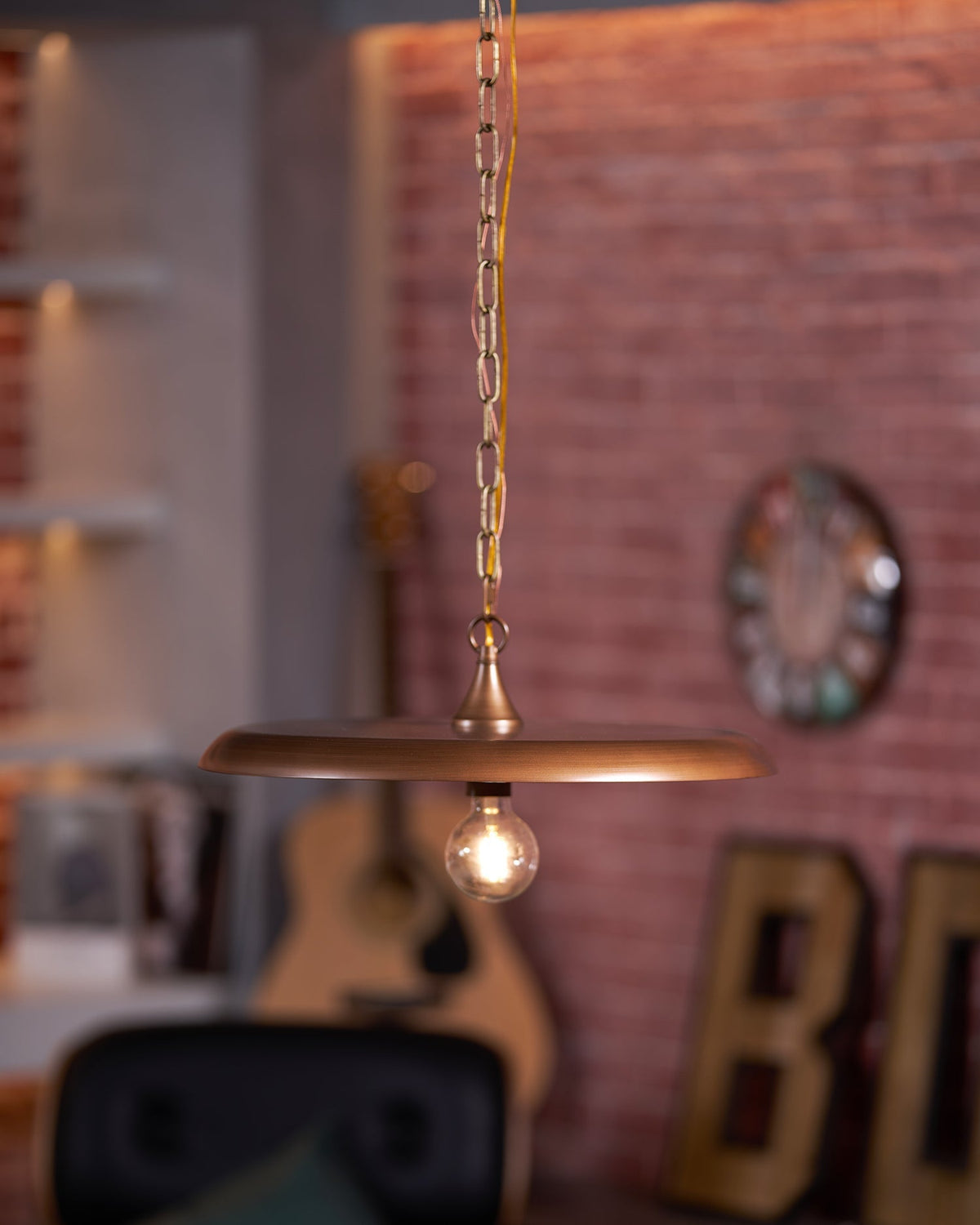 Denelwyn Metal Pendant Light-Moonnatur