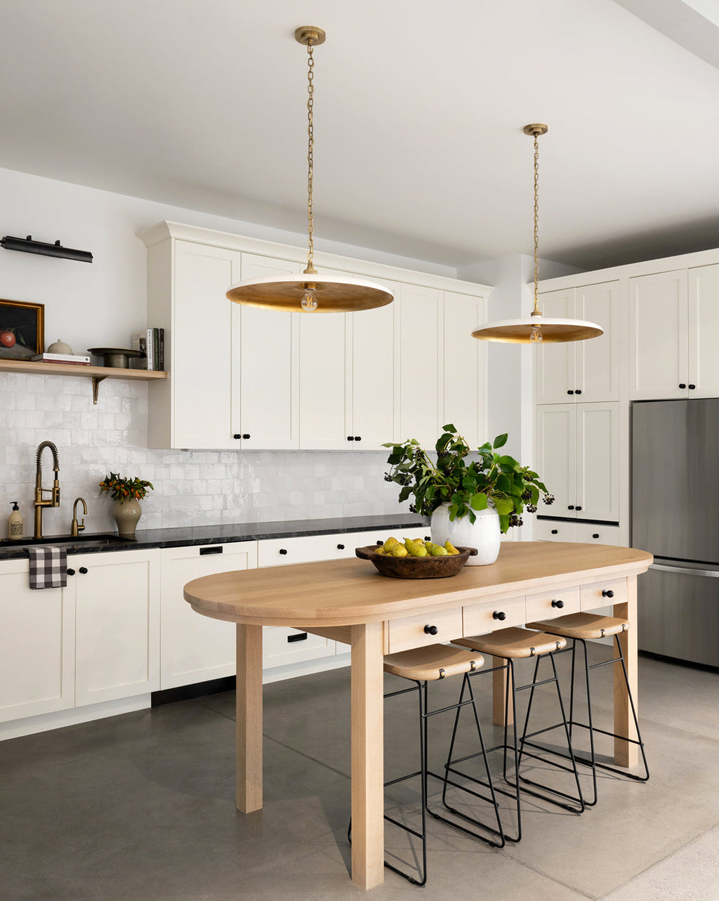 Denelwyn Metal Pendant Light-Moonnatur