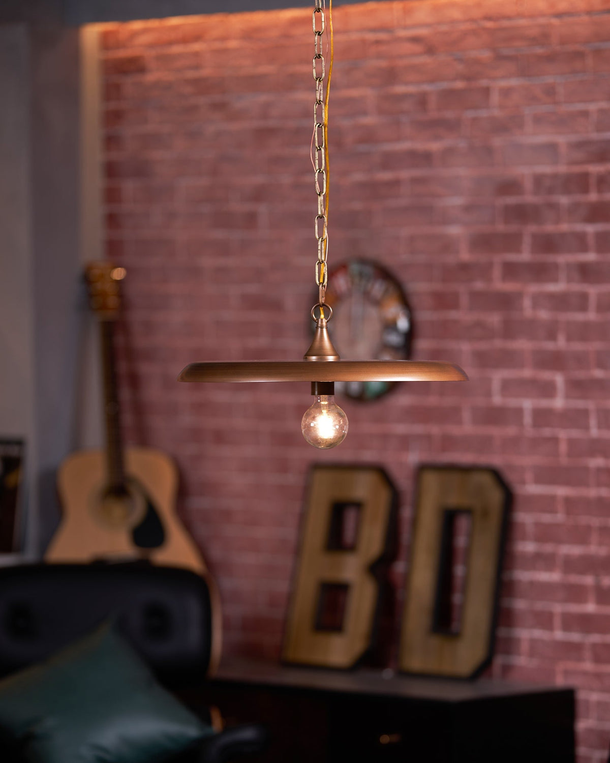 Denelwyn Metal Pendant Light-Moonnatur