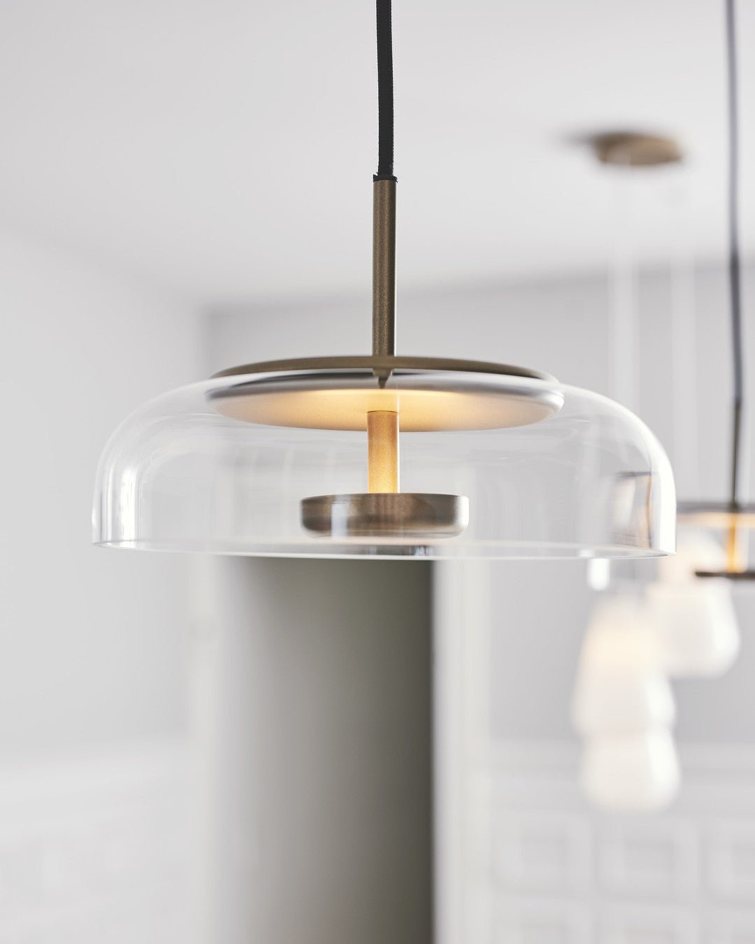 Yavoria Glass Pendant Lamp-Moonnatur