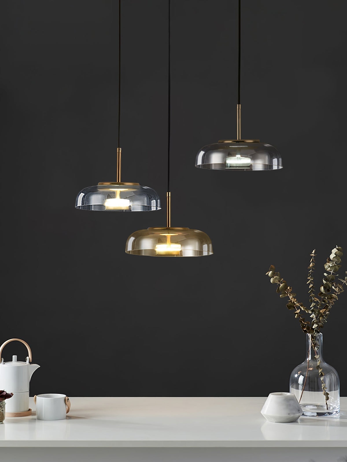 Yavoria Glass Pendant Lamp-Moonnatur