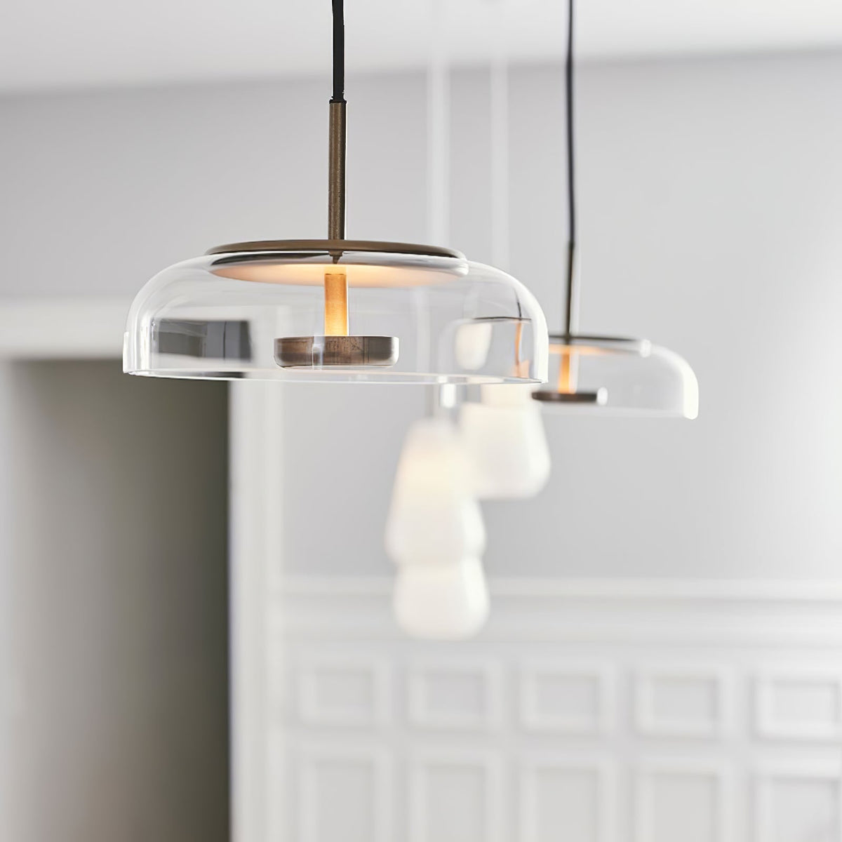 Yavoria Glass Pendant Lamp-Moonnatur