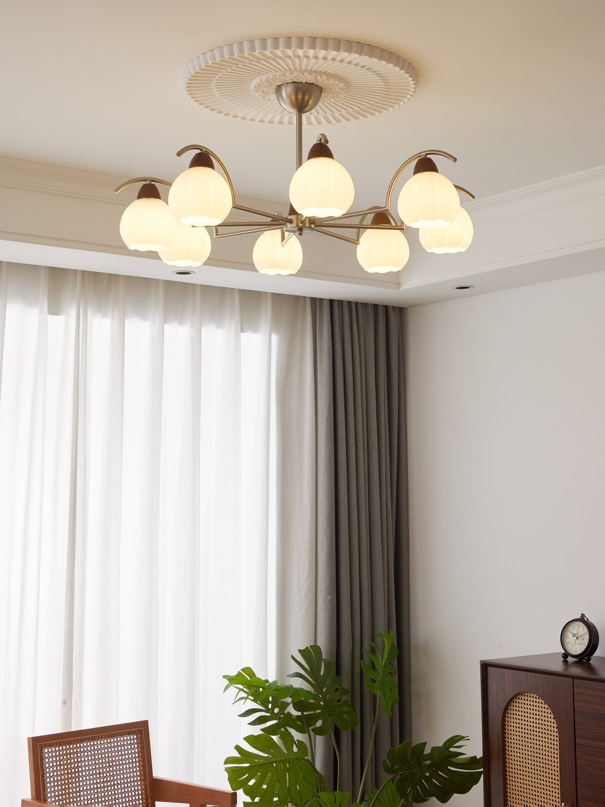 Cardenella Glass Chandelier-Moonnatur
