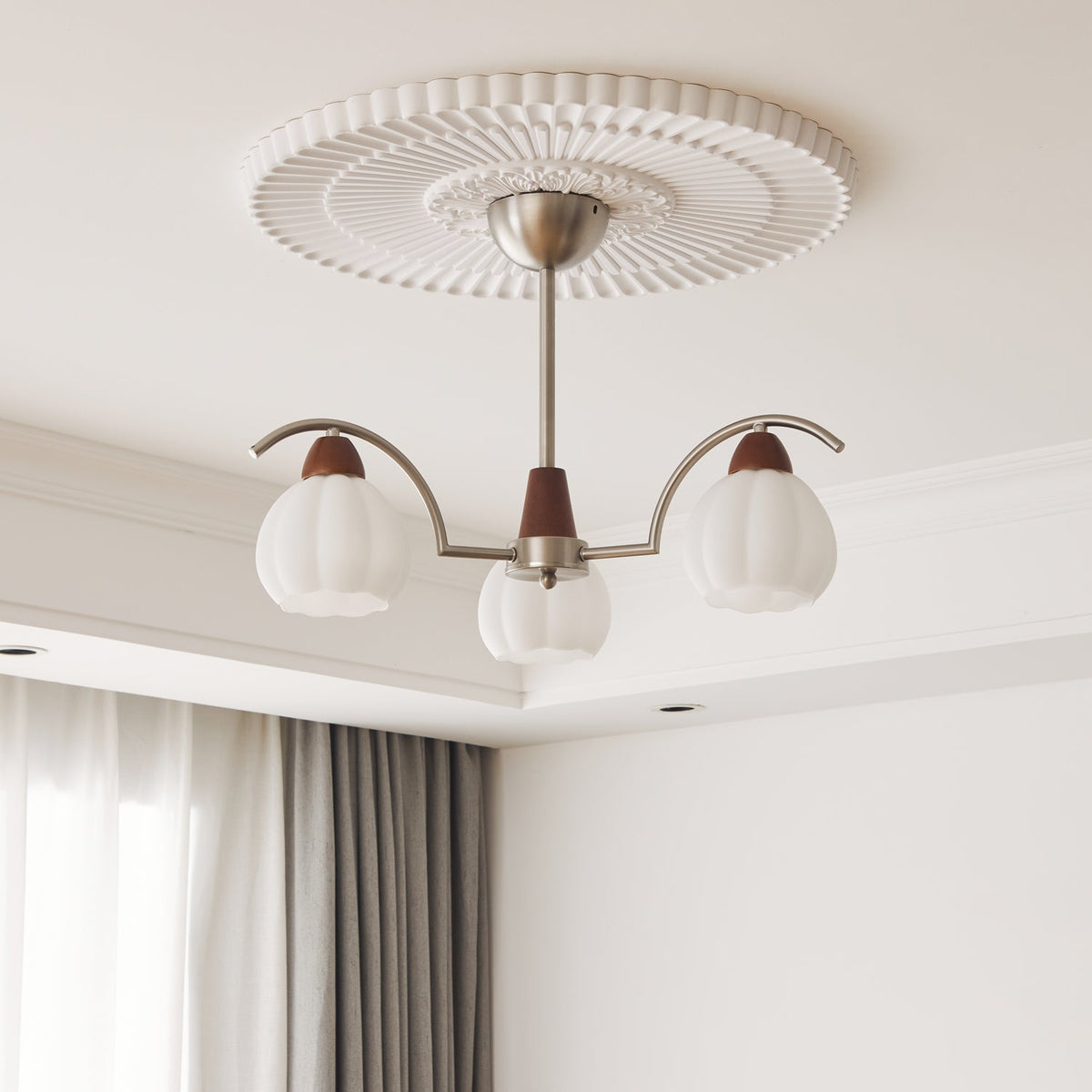 Cardenella Glass Chandelier-Moonnatur