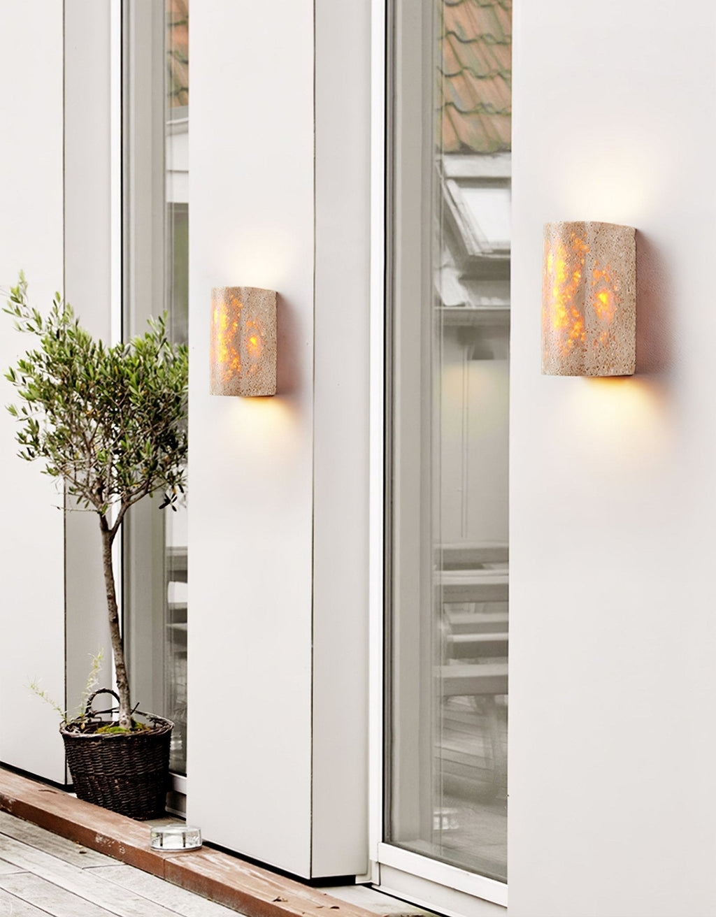 Sardenlynne Travertine Wall Light-Moonnatur