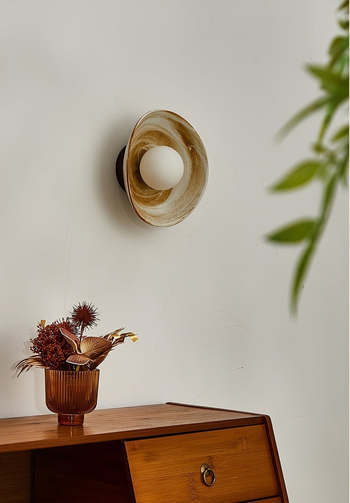 Ulenna Ceramic Wall Light-Moonnatur