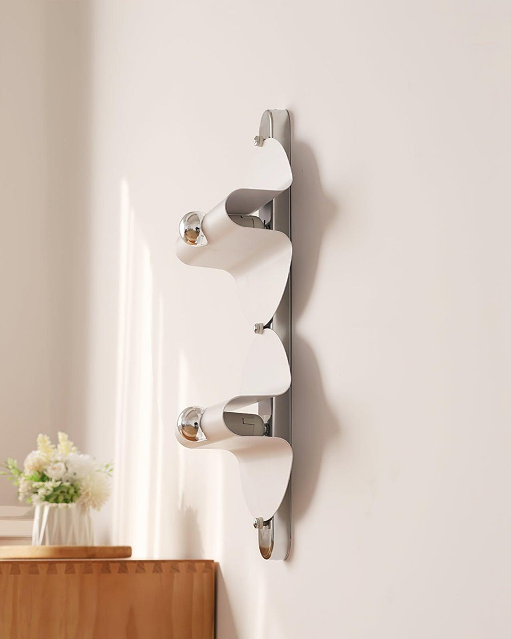 Naverara Iron Wall Light-Moonnatur