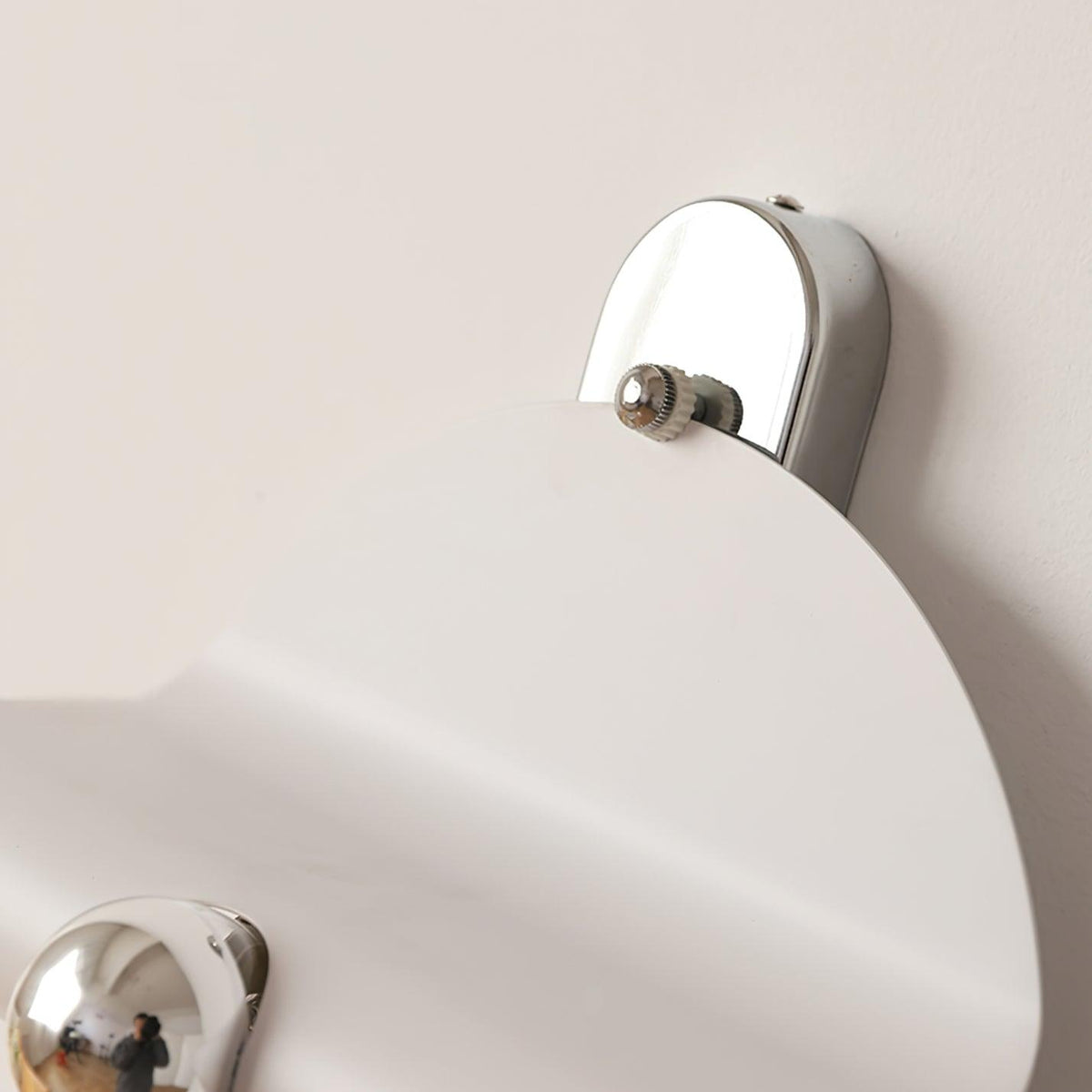Naverara Iron Wall Light-Moonnatur
