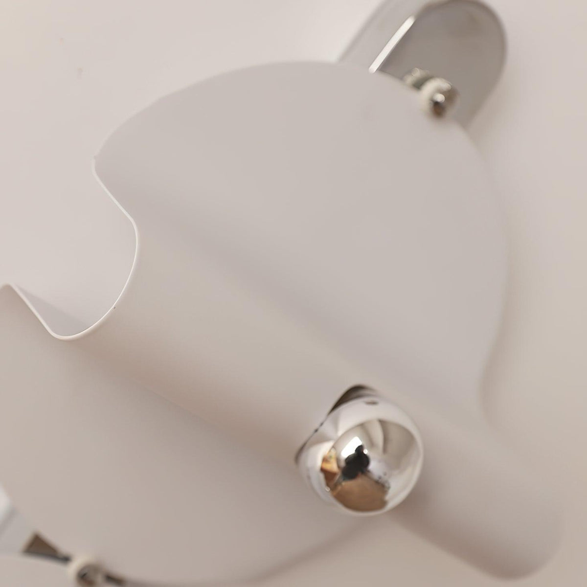 Naverara Iron Wall Light-Moonnatur