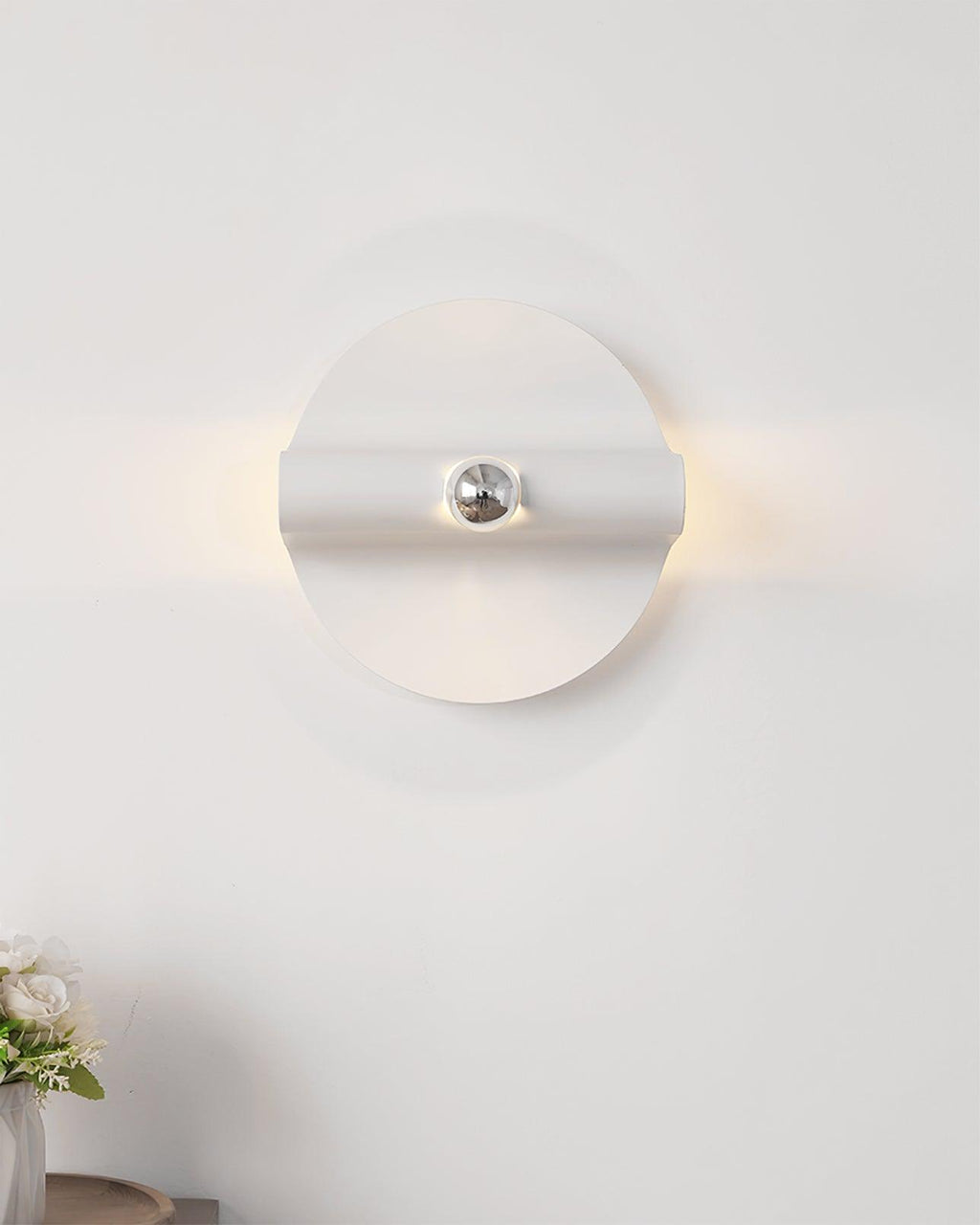 Naverara Iron Wall Light-Moonnatur