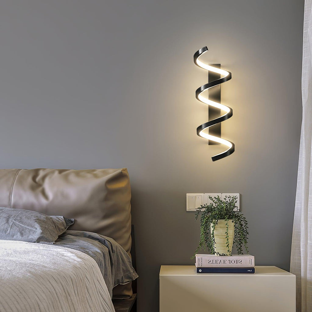 Olvenara Brass Wall Light-Moonnatur