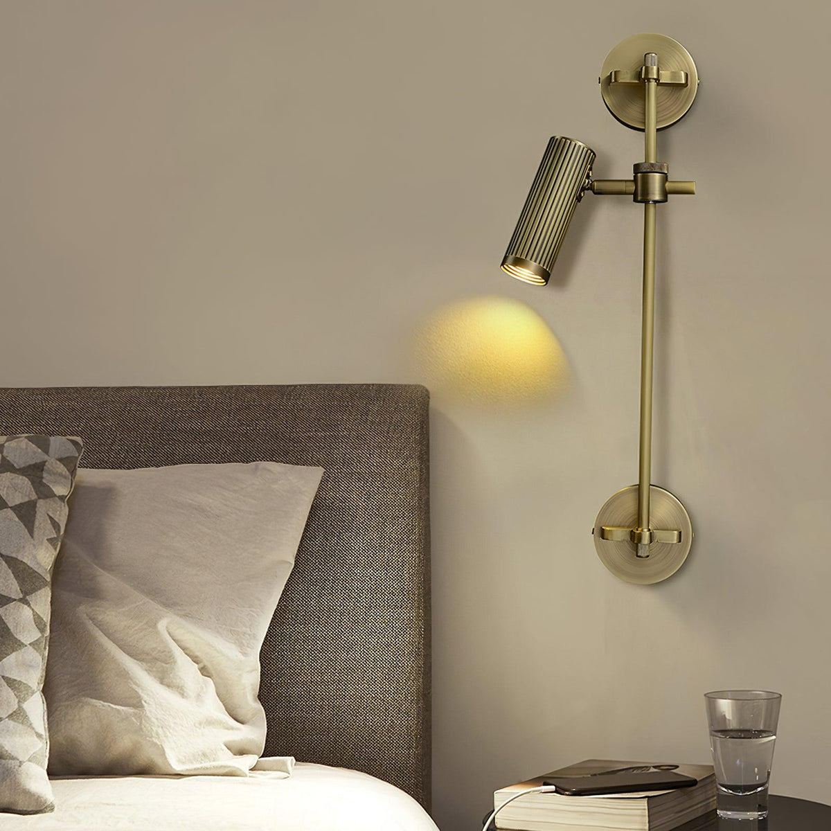 Gavrina Brass Wall Light-Moonnatur