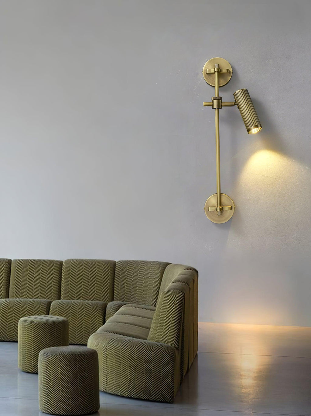 Gavrina Brass Wall Light-Moonnatur